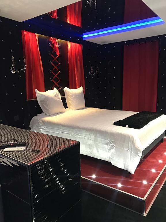 Le Cabaret Vip Spa Lyon Dış mekan fotoğraf
